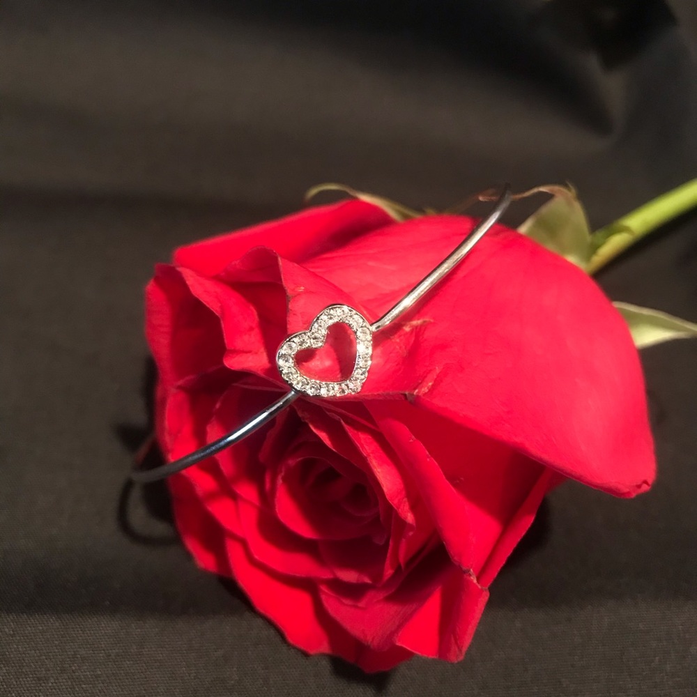 Open heart crystal bracelet